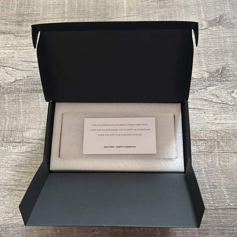 Adept Cosmetics Heather‎ Austin Eyeshadow Palette